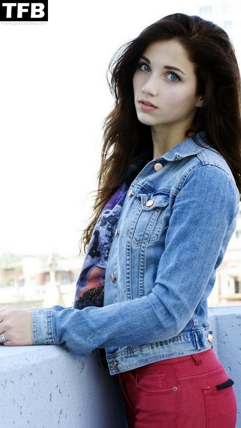 5bd0cb727bd1eaf5dc61404e10b7d1910438b8c3-the-fappening-pics
