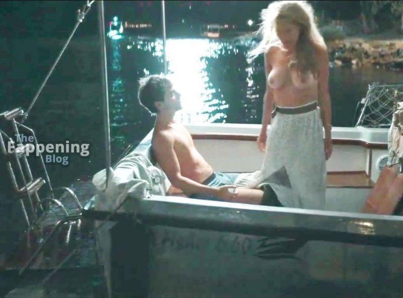8c5eff5c701f223325d5130adf23147df4247ec0-the-fappening-pics