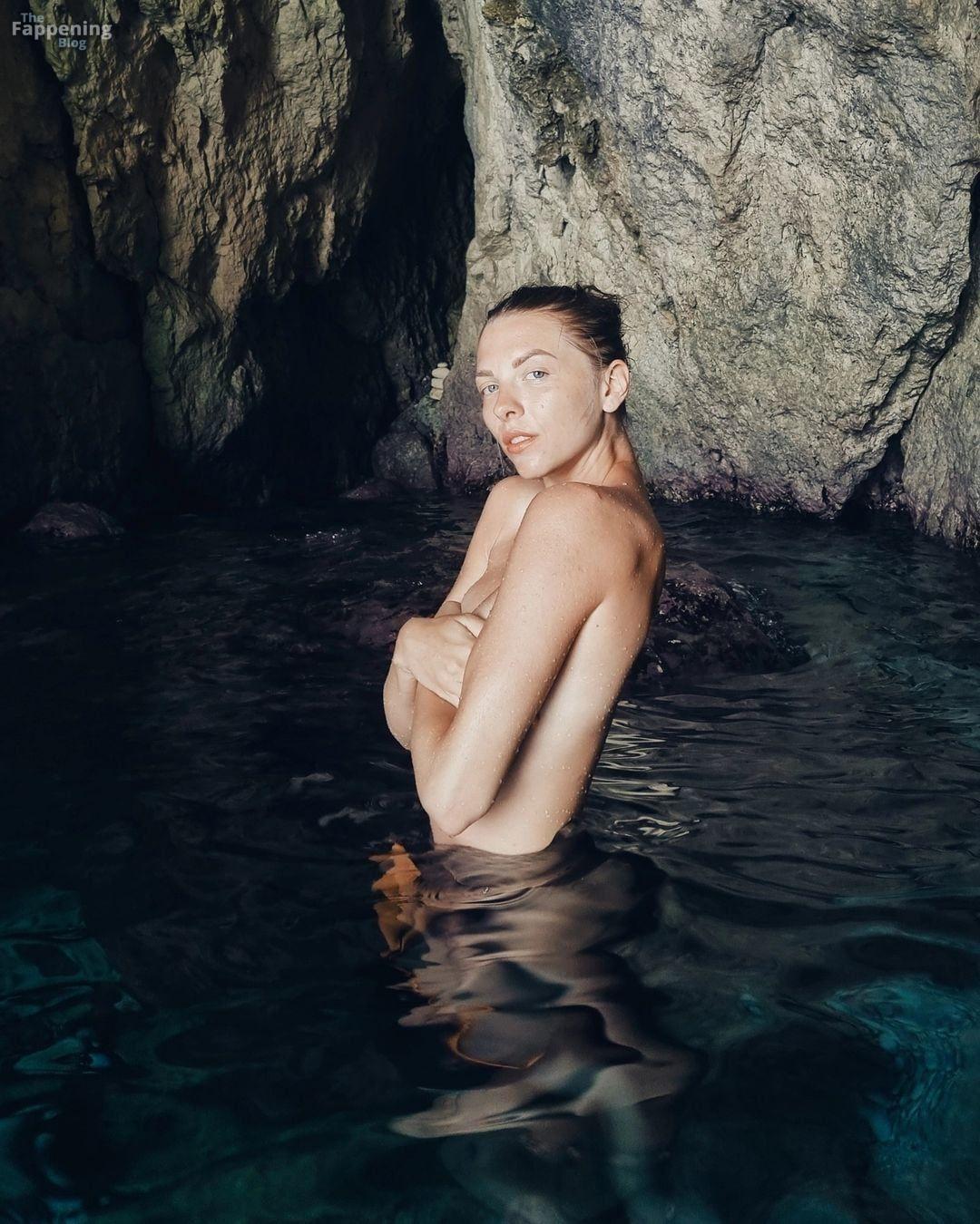 9b7e4e459af8ec9c139675626457122338e502b9-the-fappening-pics