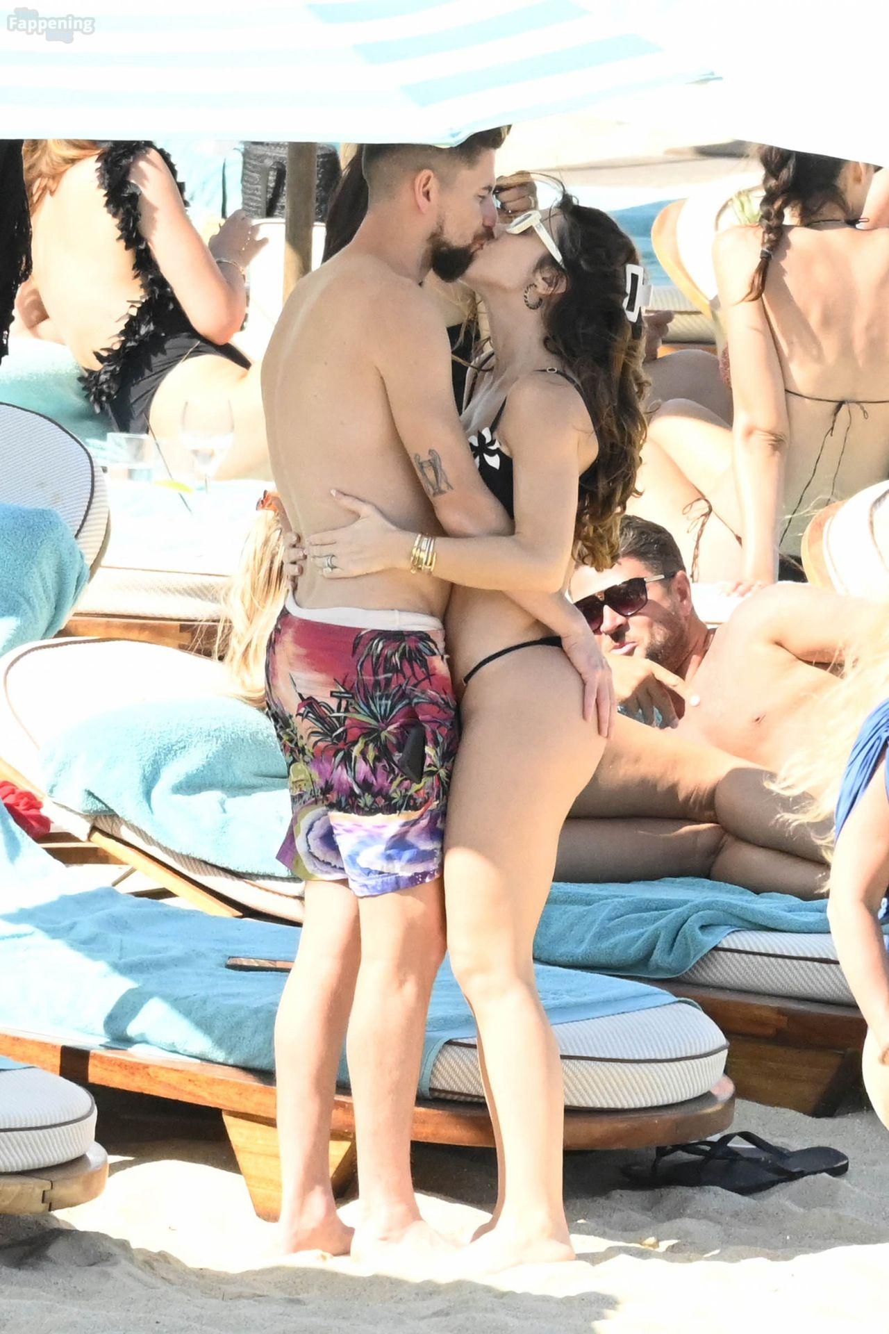 6f419b22fd55bfbeadd3e980a76172be11a203d6-the-fappening-pics