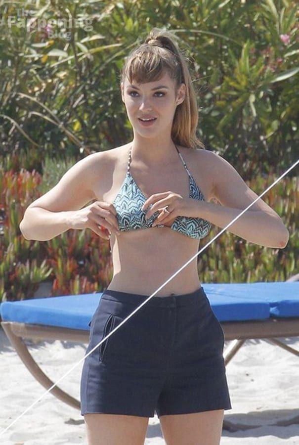 f0511128809ffa8be4e7a862e8b9c1fd179a9021-the-fappening-pics